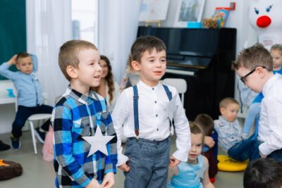 Литературное творчество для детей в детском центре